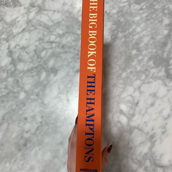 The Big Book of The Hamptons - Picture 2 of 4
